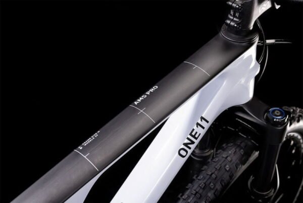 Cube AMS ONE11 C:68X Pro 29 flashwhite´n´carbon – Bild 2