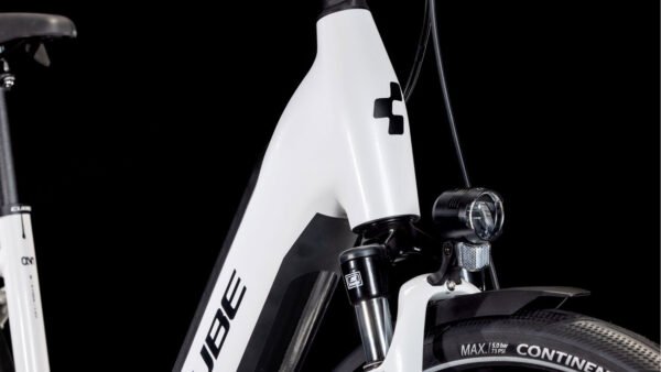 Cube Supreme Hybrid Comfort ONE 500 metallicwhite´n´black – Bild 3